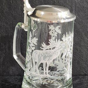 Glass Elk Stein